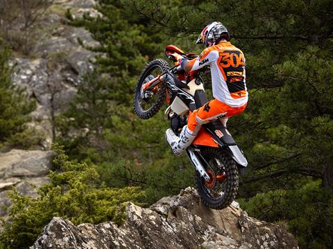 2025 KTM 300 XC-W Hardenduro in Marietta, Ohio - Photo 14