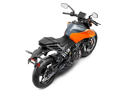 2025 KTM 250 Duke in Marietta, Ohio - Photo 5