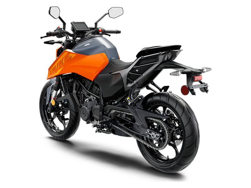 2025 KTM 250 Duke in Marietta, Ohio - Photo 6