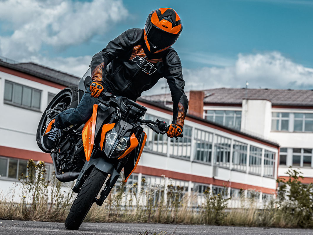 2025 KTM 250 Duke in Marietta, Ohio - Photo 13