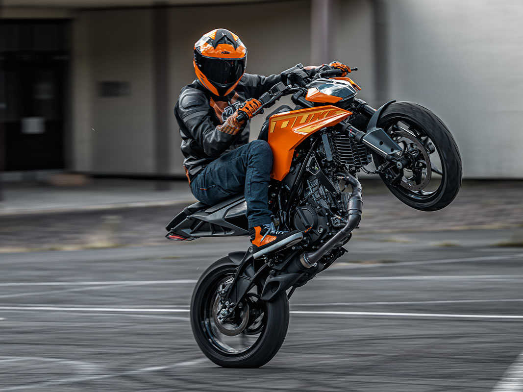 2025 KTM 250 Duke in Marietta, Ohio - Photo 14