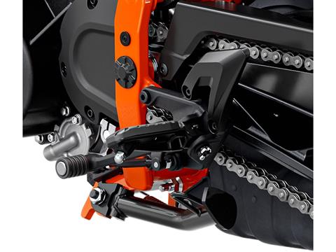 2025 KTM 390 Duke in The Dalles, Oregon - Photo 11