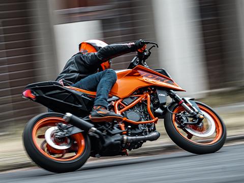 2025 KTM 390 Duke in The Dalles, Oregon - Photo 19