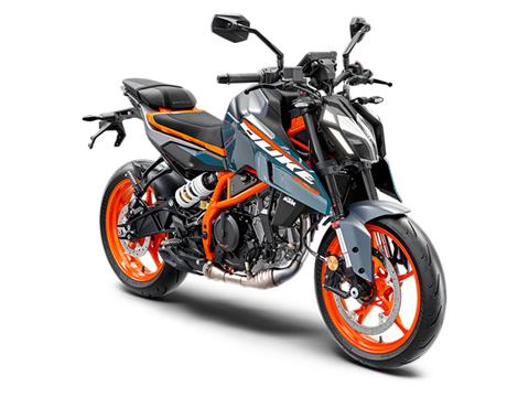 2025 KTM 390 Duke in North Mankato, Minnesota - Photo 3