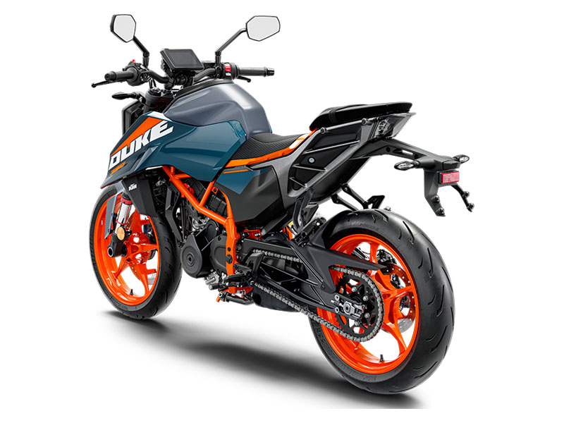 2025 KTM 390 Duke in North Mankato, Minnesota - Photo 6