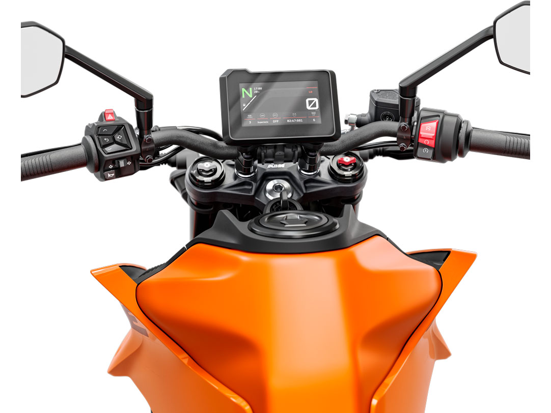 2025 KTM 390 Duke in North Mankato, Minnesota - Photo 7