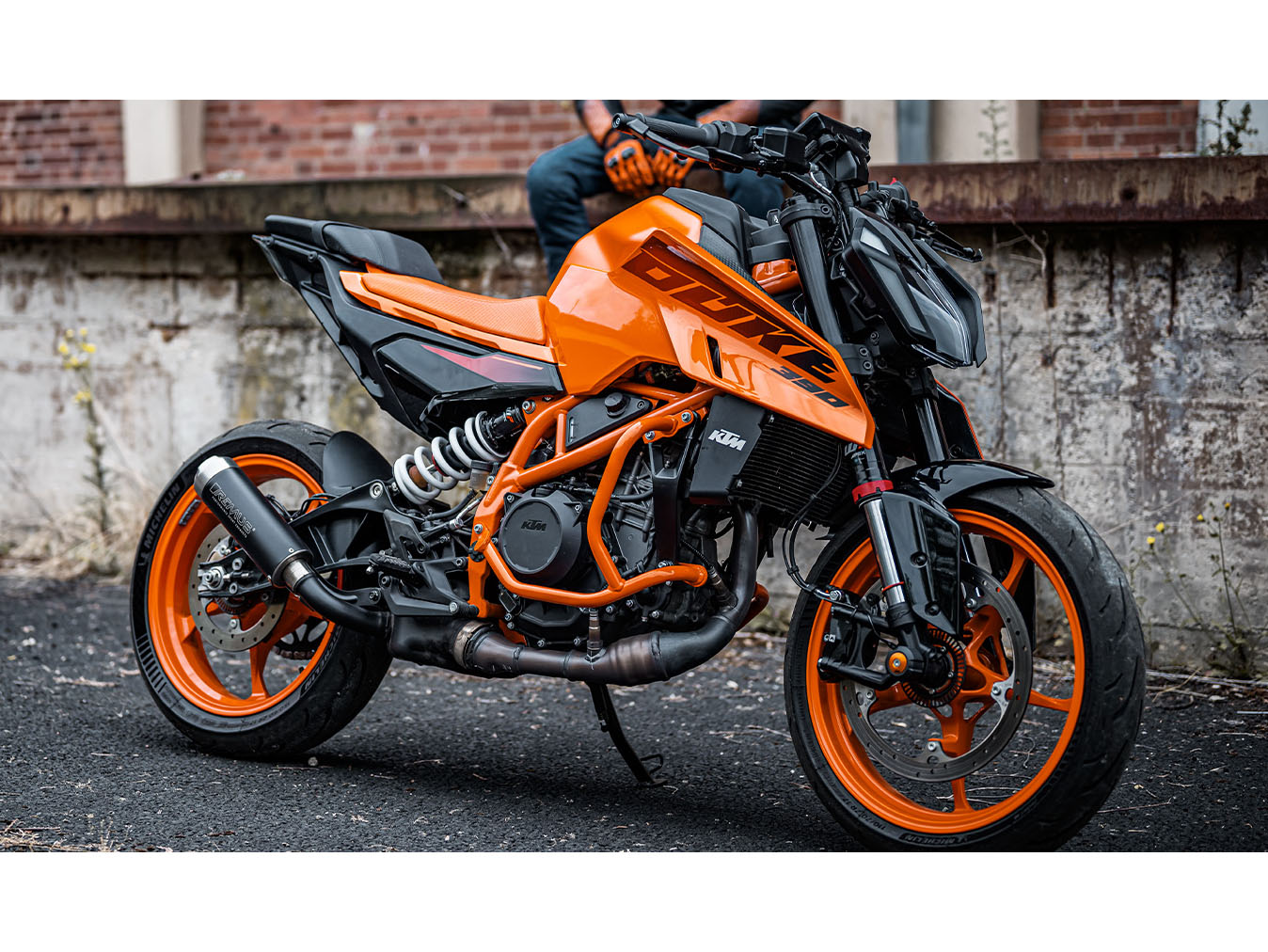2025 KTM 390 Duke in North Mankato, Minnesota - Photo 17