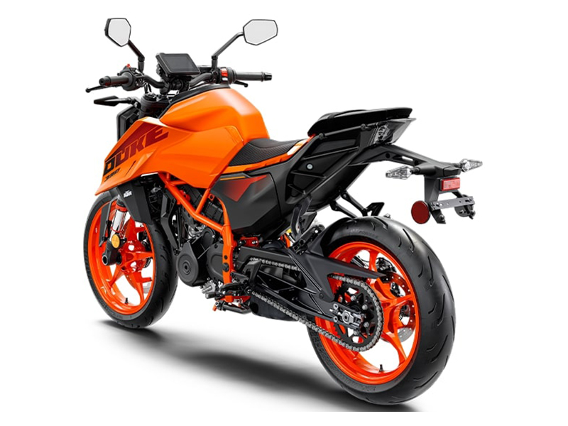 2025 KTM 390 Duke in The Dalles, Oregon - Photo 6