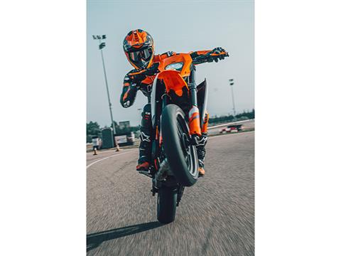 2025 KTM 390 SMC R in The Dalles, Oregon - Photo 15