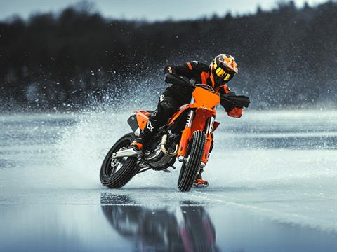 2025 KTM 450 SMR in The Dalles, Oregon - Photo 11