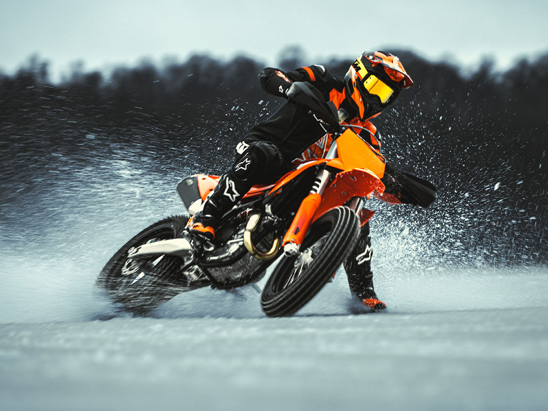 2025 KTM 450 SMR in North Mankato, Minnesota - Photo 14