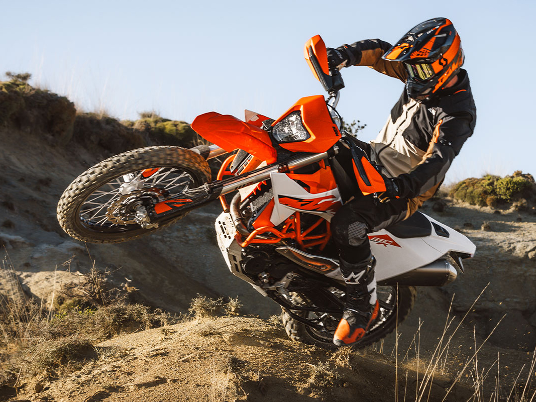 2026 KTM 690 Enduro R in Topeka, Kansas - Photo 12