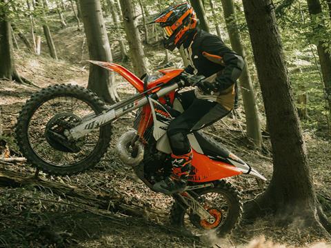 2026 KTM 300 XC-W Hardenduro in Topeka, Kansas - Photo 16