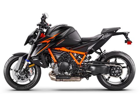 2026 KTM 1390 Super Duke R EVO in Marietta, Ohio - Photo 2