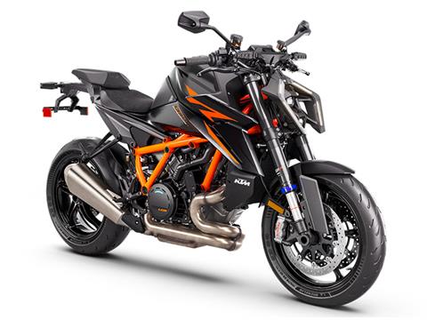 2026 KTM 1390 Super Duke R EVO in Marietta, Ohio - Photo 3