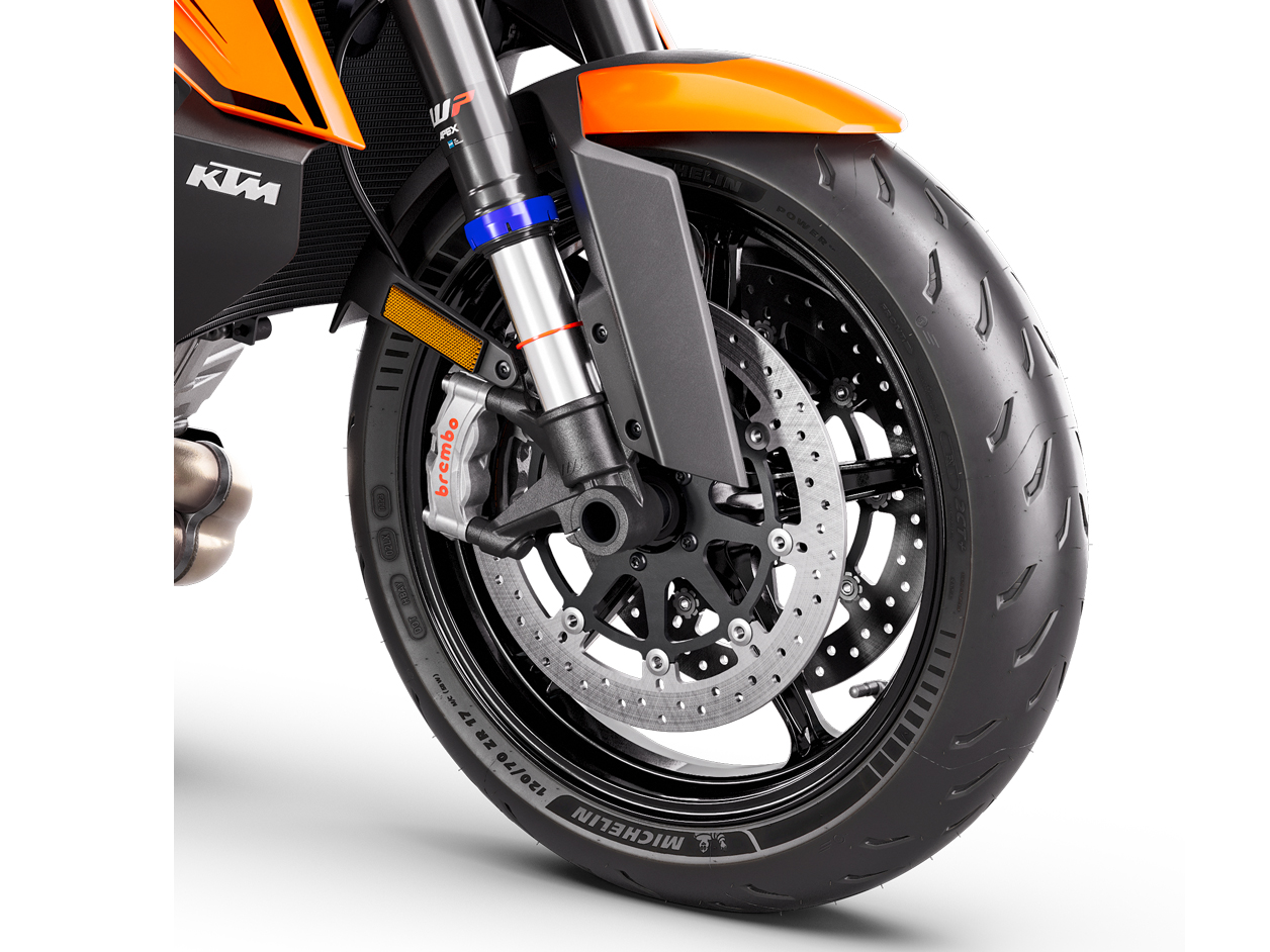 2026 KTM 1390 Super Duke R EVO in Marietta, Ohio - Photo 12