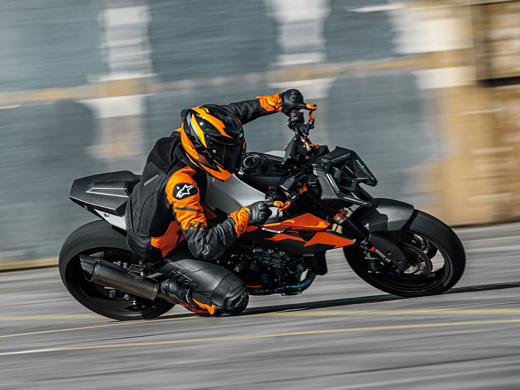 2026 KTM 990 Duke in The Dalles, Oregon - Photo 9