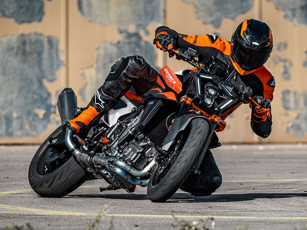 2026 KTM 990 Duke in The Dalles, Oregon - Photo 11