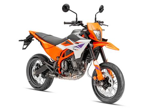 2026 KTM 390 SMC R in North Mankato, Minnesota - Photo 3