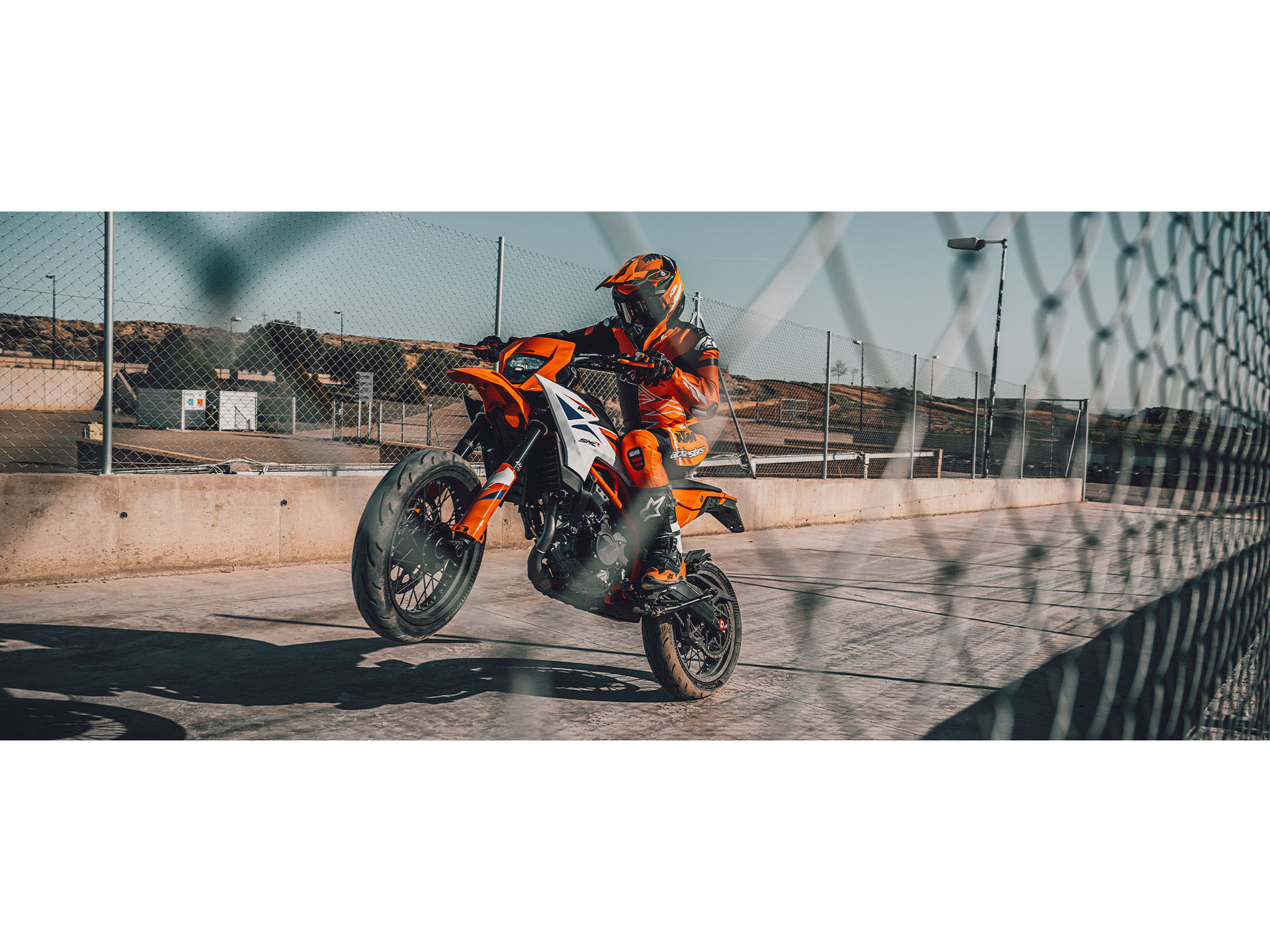 2026 KTM 390 SMC R in North Mankato, Minnesota - Photo 15