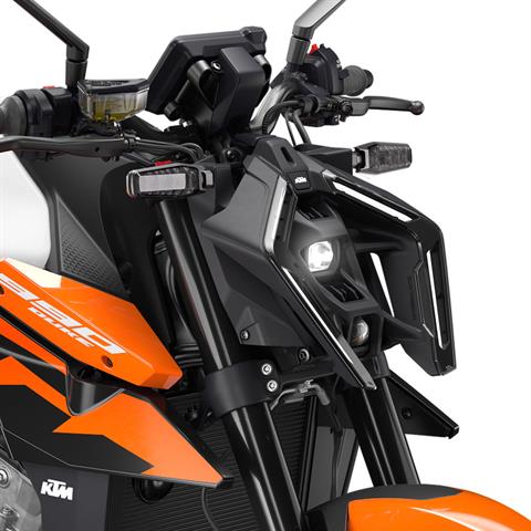 2027 KTM 990 Duke in The Dalles, Oregon - Photo 15