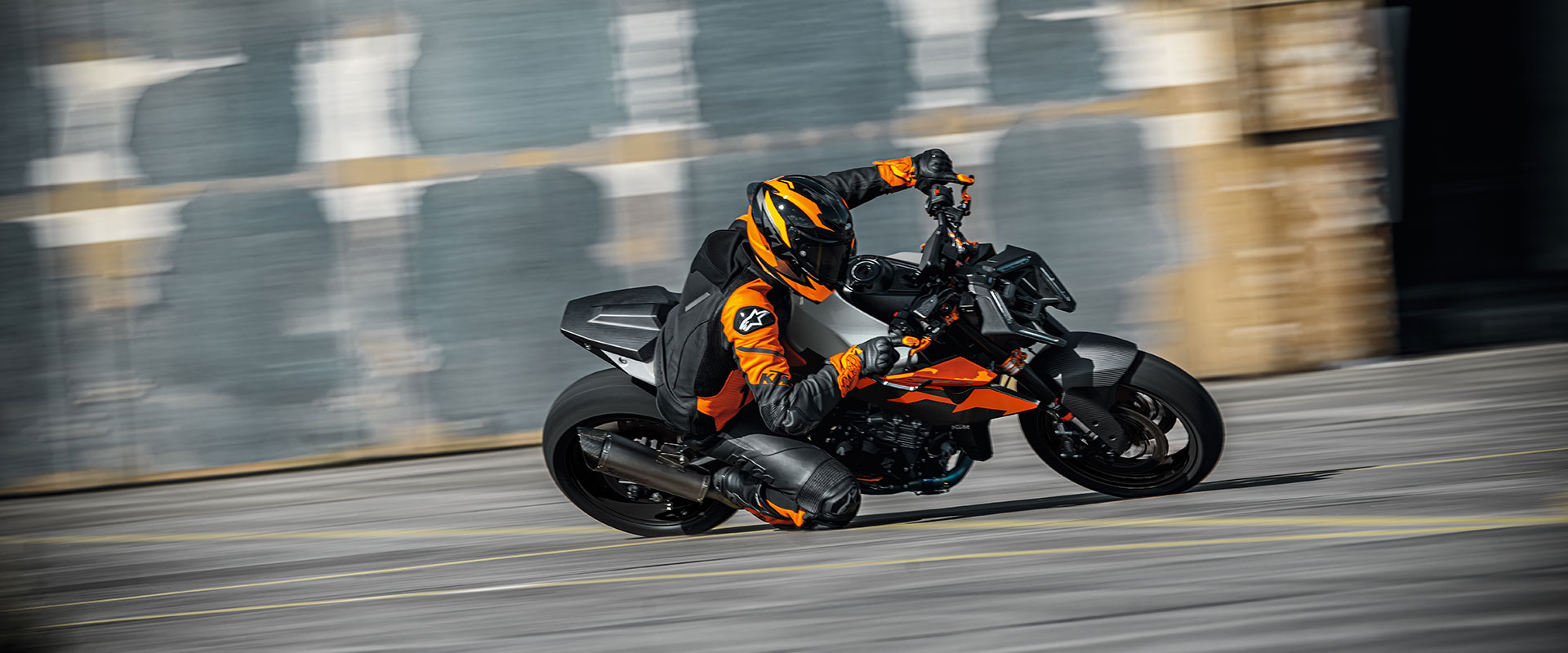 2027 KTM 990 Duke in The Dalles, Oregon - Photo 21