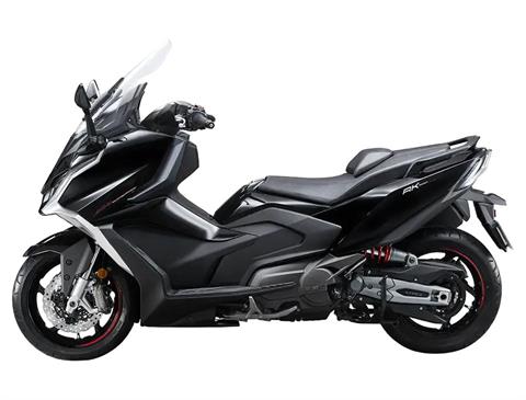 2025 Kymco AK 550i Premium in West Bridgewater, Massachusetts - Photo 4