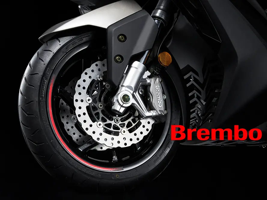 2025 Kymco AK 550i Premium in West Bridgewater, Massachusetts - Photo 10
