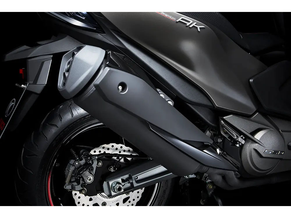 2025 Kymco AK 550i Premium in West Bridgewater, Massachusetts - Photo 13