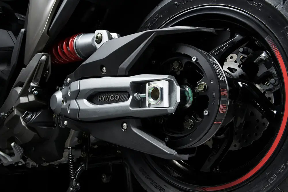 2026 Kymco AK 550i Premium in Virginia Beach, Virginia - Photo 2