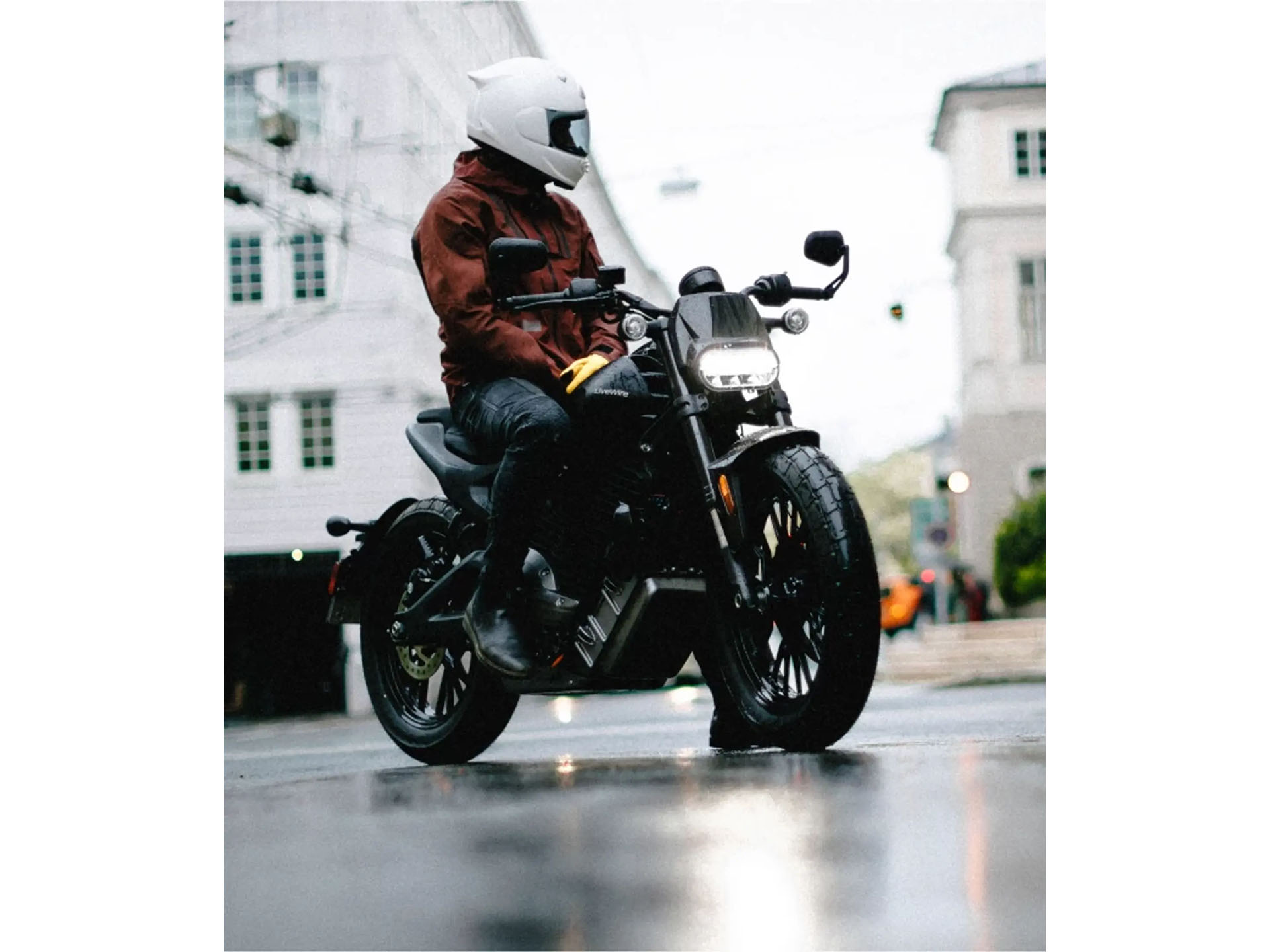 New 2025 LiveWire S2 Del Mar™ Motorcycle - Specs, Price, Photos