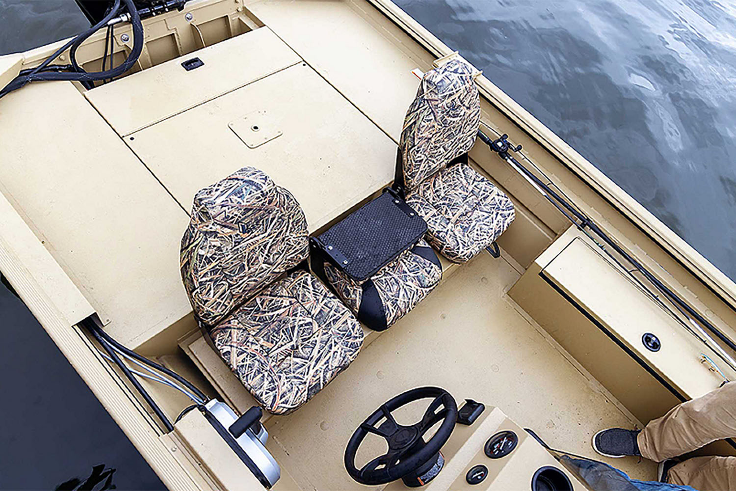 New 2025 Lowe Roughneck 1860 Side Console, Cookeville TN | Specs