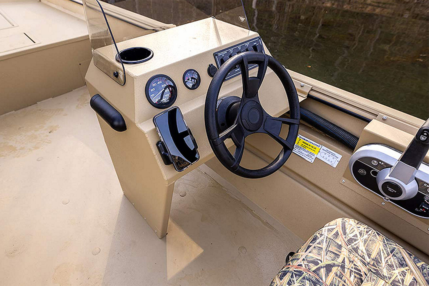 New 2026 Lowe Roughneck 2070 Side Console, Tuscumbia AL | Specs