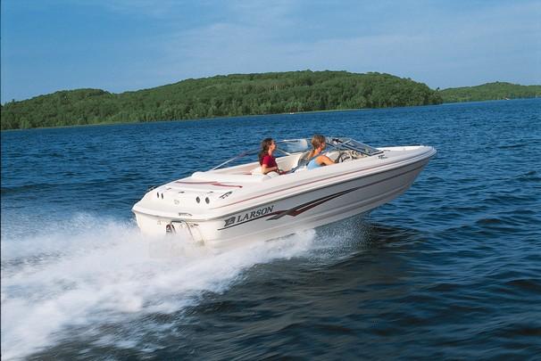 2002 Larson 180 I/O in Ramsey, Minnesota - Photo 1