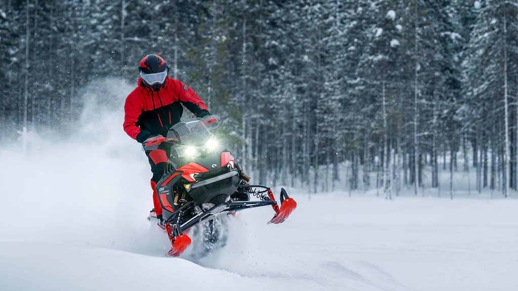 2024 LYNX Xterrain RE 850 E-TEC PowderMax 2.0 M.S. / E.S.  w/ 10.25 in. Touchscreen in Huron, Ohio - Photo 4