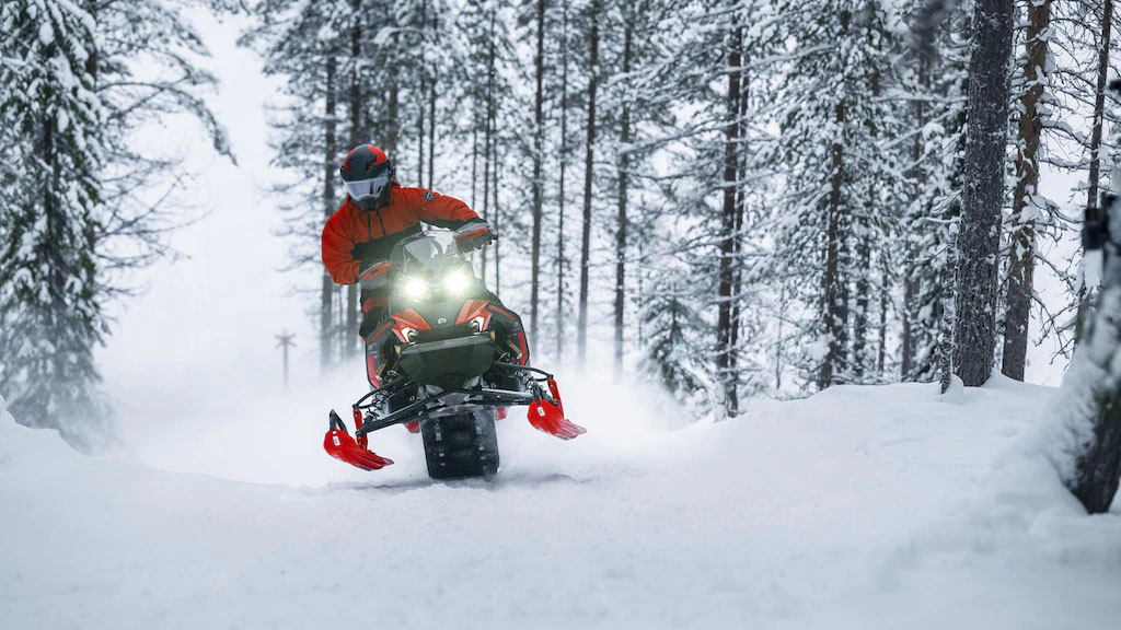 2024 LYNX Xterrain RE 850 E-TEC PowderMax 2.0 M.S. / E.S.  w/ 10.25 in. Touchscreen in Huron, Ohio - Photo 5