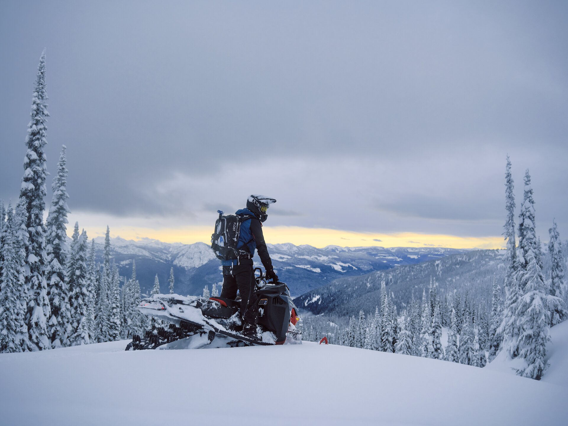 2027 LYNX Shredder DS 3900 850 E-TEC Turbo R PowderMax X-Light 3.0 SHOT w/ 10.25 in. Touchscreen in Fairview, Utah - Photo 9