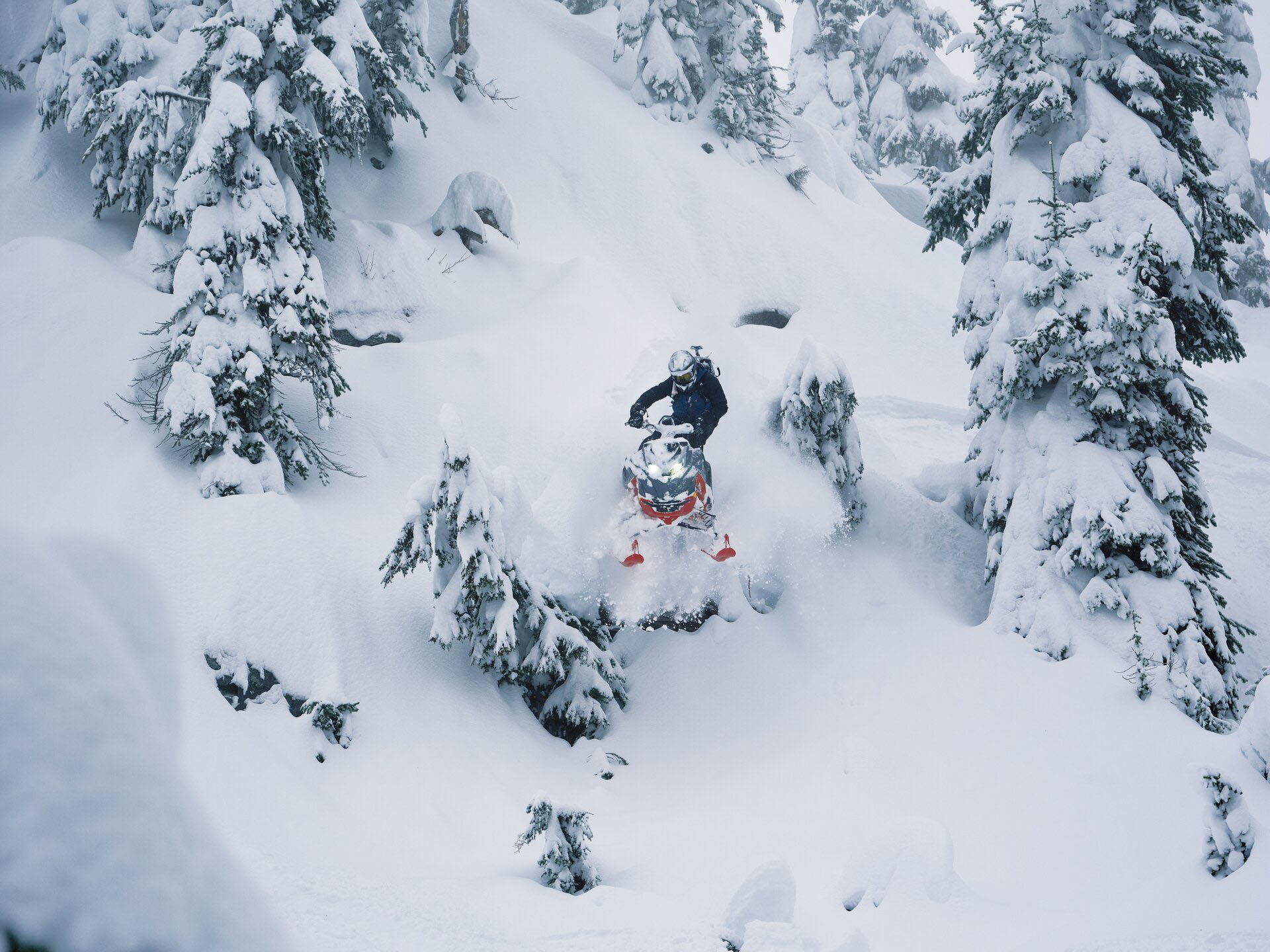 2027 LYNX Shredder DS 3900 850 E-TEC Turbo R PowderMax X-Light 3.0 SHOT w/ 10.25 in. Touchscreen in Fairview, Utah - Photo 13