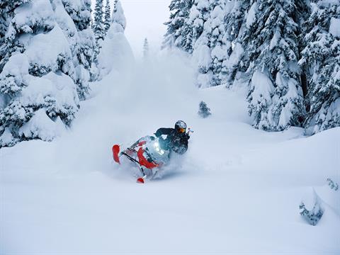 2027 LYNX Shredder RE 3700 850 E-TEC Turbo R PowderMax X-Light 3.0 SHOT w/ 10.25 in. Touchscreen in Fairview, Utah - Photo 10