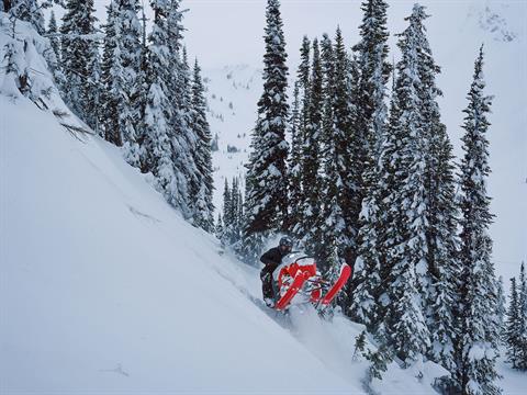 2027 LYNX Shredder RE 3700 850 E-TEC Turbo R PowderMax X-Light 3.0 SHOT w/ 10.25 in. Touchscreen in Fairview, Utah - Photo 16