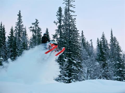 2027 LYNX Shredder RE 3700 850 E-TEC Turbo R PowderMax X-Light 3.0 SHOT w/ 10.25 in. Touchscreen in Stratford, Wisconsin - Photo 8