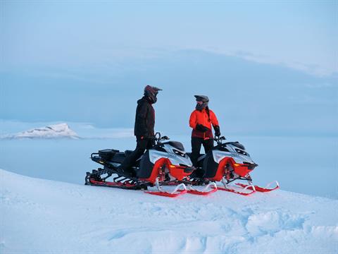 2027 LYNX Shredder RE 3900 850 E-TEC Turbo R PowderMax X-Light 3.0 SHOT w/ 10.25 in. Touchscreen in Fairview, Utah - Photo 6