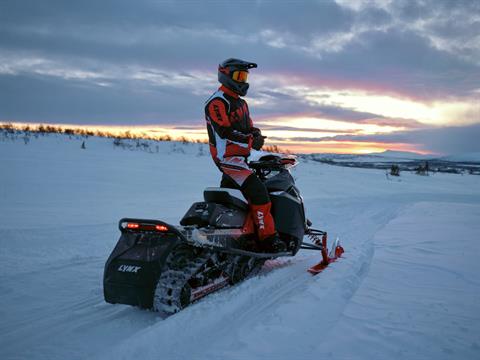 2027 LYNX Rave RE 600RR E-TEC M.S. / E.S. in Stratford, Wisconsin - Photo 12