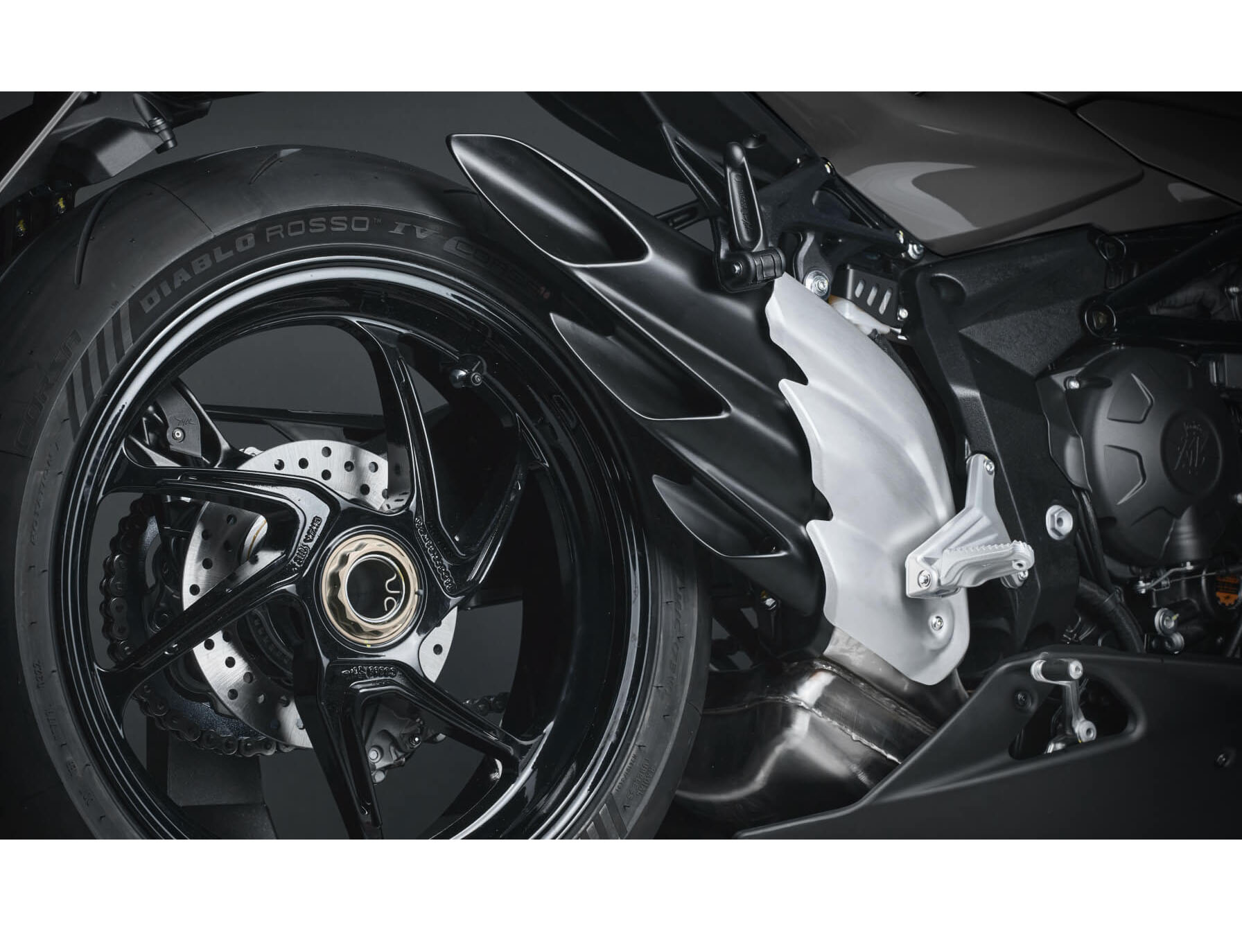 2024 MV Agusta Superveloce 800 in Mesa, Arizona - Photo 18