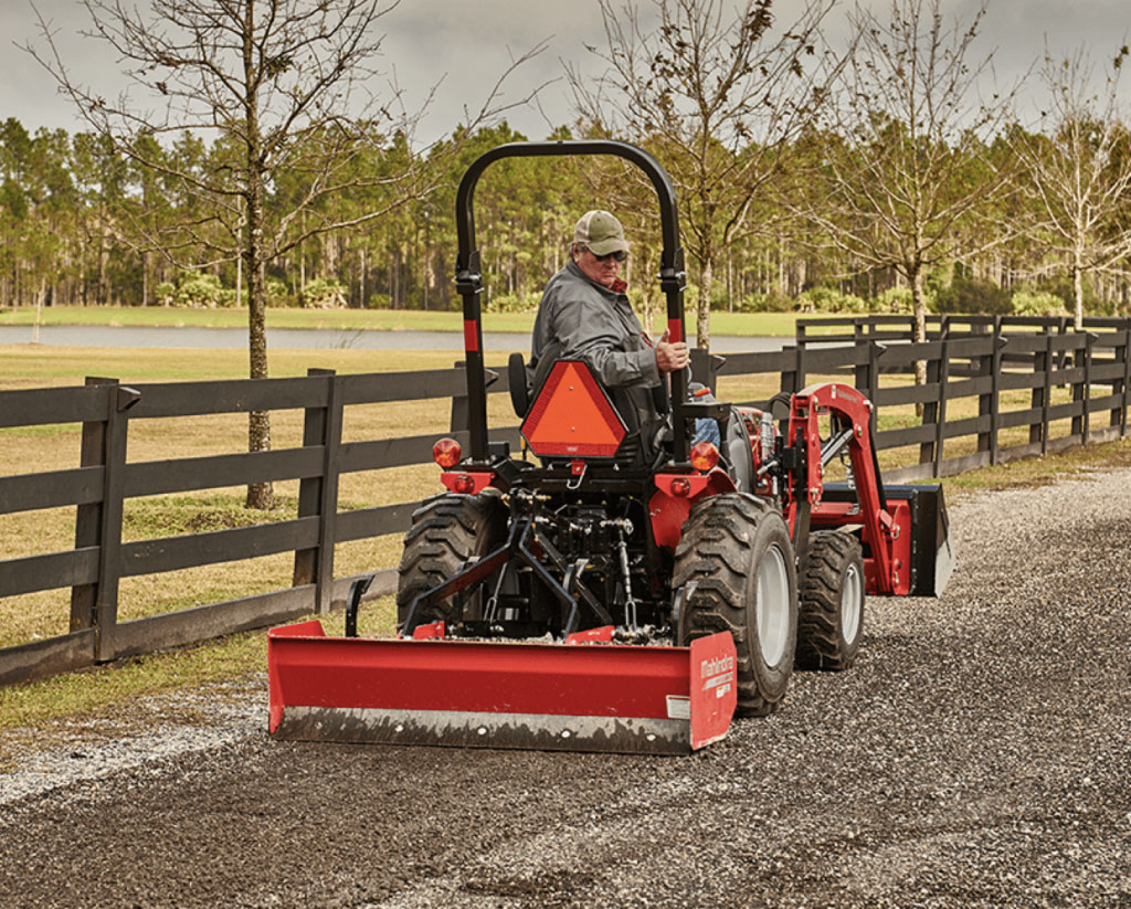 Mahindra Box Scraper Heavy Duty 6 ft. in Santa Maria, California - Photo 3