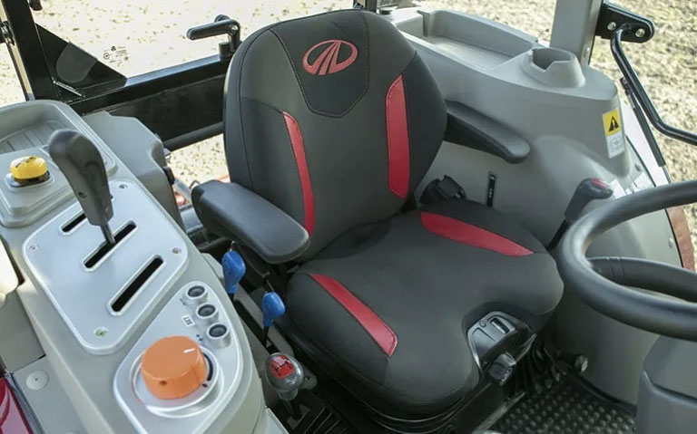 2026 Mahindra 2670 PST Cab in Santa Maria, California - Photo 3