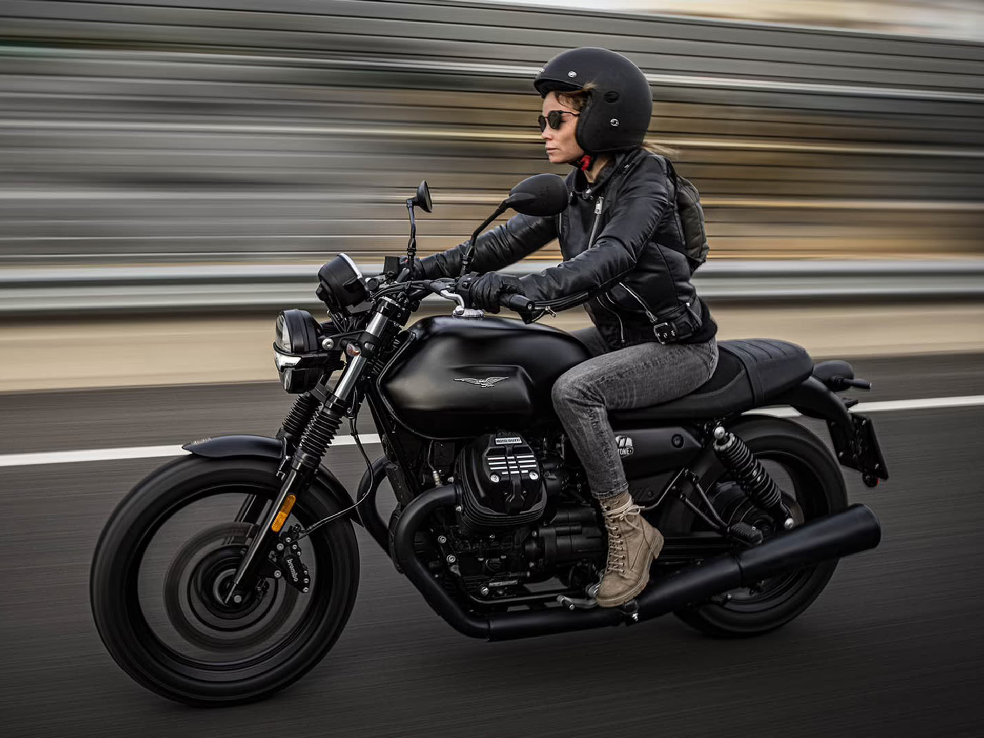 2024 Moto Guzzi V7 Stone in Fort Myers, Florida - Photo 28