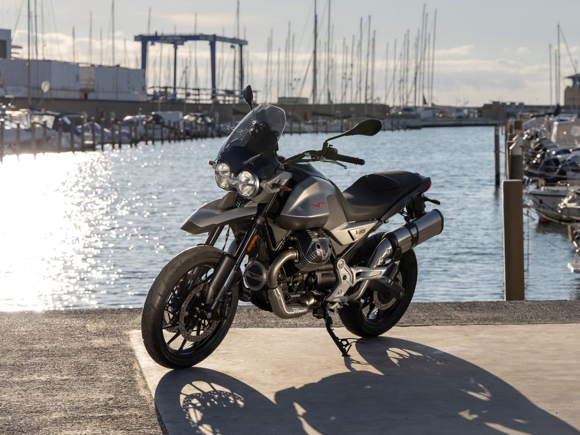 2025 Moto Guzzi V85 Strada in Fort Myers, Florida - Photo 37