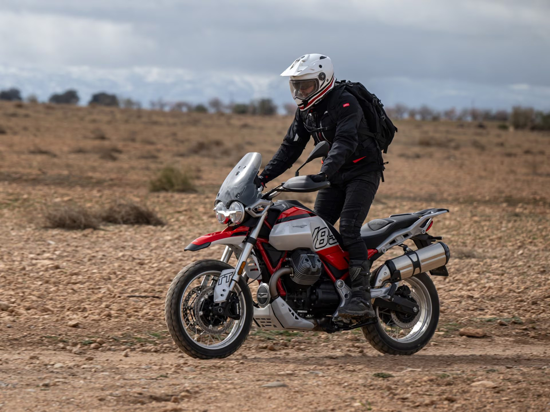 Moto guzzi v85 tt price on sale