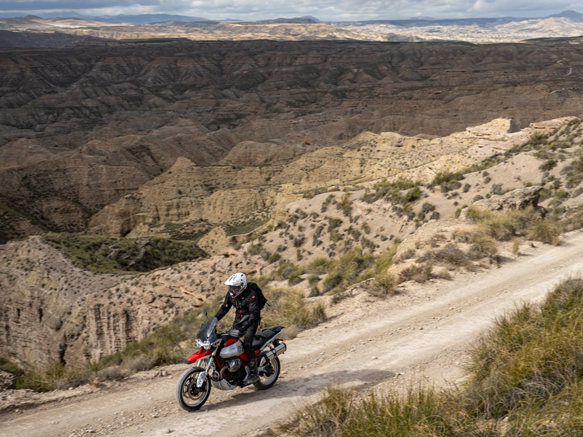 2025 Moto Guzzi V85 TT in Fort Myers, Florida - Photo 39